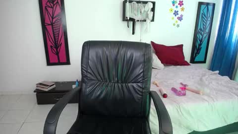 Dahiana online show from February 2025 02:04:02 PM