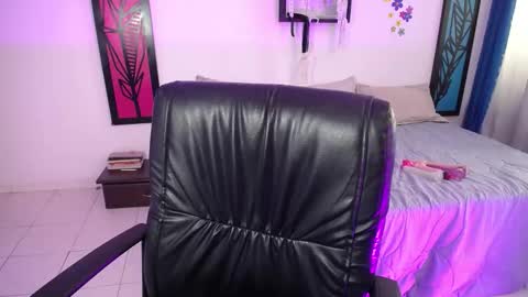 Dahiana online show from February 2025 06:03:01 PM