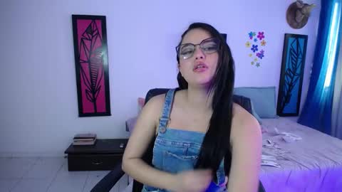 Dahiana online show from February 2025 03:05:01 PM