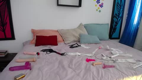 Dahiana online show from February 2025 06:09:01 PM