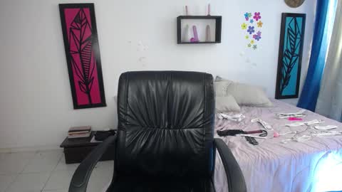 Dahiana online show from February 2025 06:33:02 PM