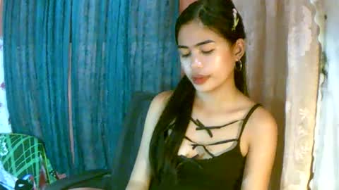Snapshot of dahlia_123 chatting on April 2026 01:41:01 PM Im Dahlia online show from April 2026 01:41:01 PM