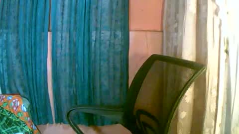 Snapshot of dahlia_123 chatting on May 2026 11:04:02 AM Im Dahlia online show from May 2026 11:04:02 AM