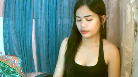 Snapshot of dahlia_123 chatting on May 2026 11:15:01 AM Im Dahlia online show from May 2026 11:15:01 AM