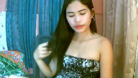 Snapshot of dahlia_123 chatting on May 2026 10:54:01 AM Im Dahlia online show from May 2026 10:54:01 AM