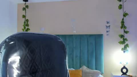 Dahlia online show from April 2026 11:02:01 PM