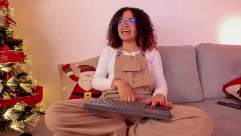 Dahli online show from December 2024 04:54:02 AM