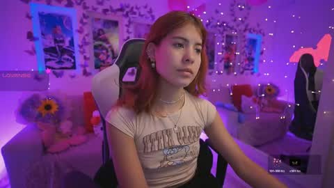 Snapshot of dahliagraey chatting on May 2026 12:25:02 PM Dahlia Grey online show from May 2026 12:25:02 PM