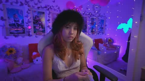 Snapshot of dahliagraey chatting on May 2026 11:40:01 AM Dahlia Grey online show from May 2026 11:40:01 AM