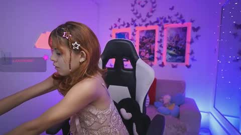 Snapshot of dahliagraey chatting on June 2026 11:37:02 AM Dahlia Grey online show from June 2026 11:37:02 AM