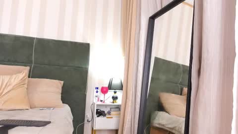 Dahlia Rose online show from October 2025 02:02:05 AM