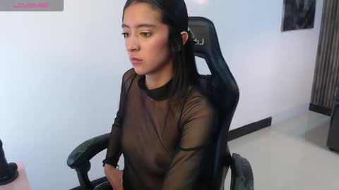 dahyan_ch online show from November 2025 05:13:02 PM