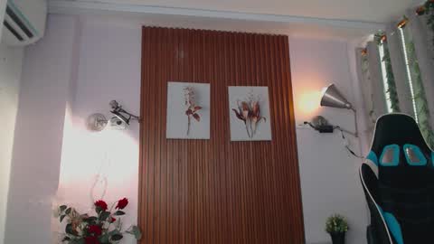 Snapshot of dai_06 chatting on January 2025 01:21:02 AM DAI online show from January 2025 01:21:02 AM