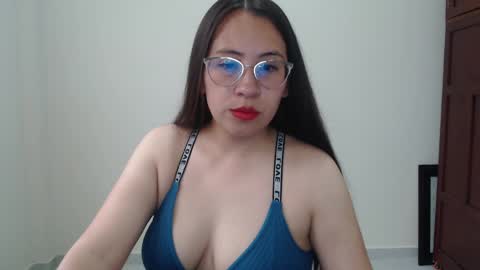 Snapshot of daily_queen19 chatting on May 2026 12:01:01 PM Carol online show from May 2026 12:01:01 PM