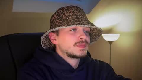 Daimon  online show from March 2025 04:25:01 PM