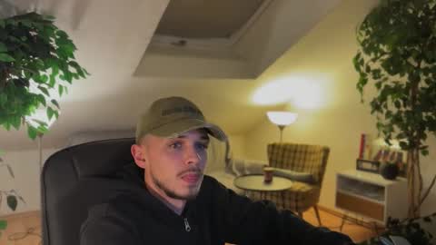 Daimon  online show from November 2025 12:20:02 AM