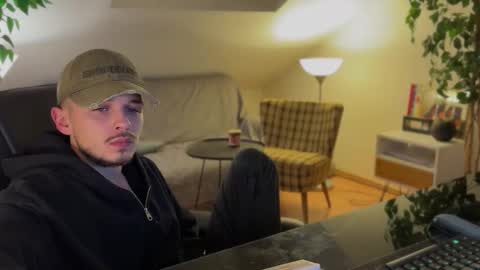 Daimon  online show from November 2025 04:21:01 AM