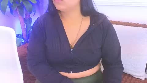 Snapshot of daisy_price chatting on July 2026 10:44:01 AM Daisy Price online show from July 2026 10:44:01 AM