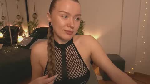 Snapshot of daisy_stacey chatting on October 2025 07:57:02 PM Stacey online show from October 2025 07:57:02 PM