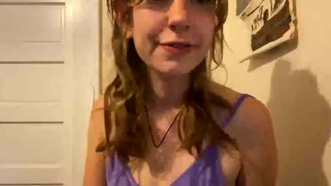 Snapshot of daisybaby699 chatting on June 2026 04:04:01 AM DaisyB3 online show from June 2026 04:04:01 AM
