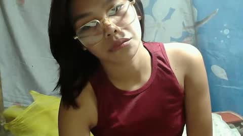 Snapshot of daisymuffinx chatting on November 2025 10:48:02 AM Daisy online show from November 2025 10:48:02 AM