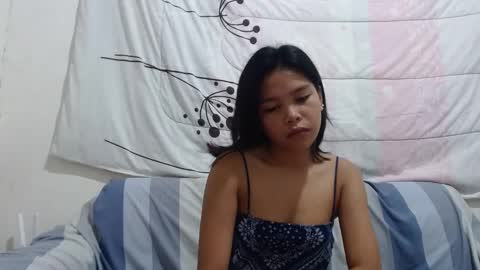 Snapshot of daisymuffinx chatting on December 2025 02:32:02 AM Daisy online show from December 2025 02:32:02 AM