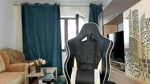 Beatrice online show from April 2026 10:22:02 AM