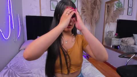 Mariana online show from October 2025 11:53:01 AM