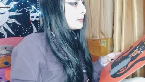    --  -- help me reach 100 hands up  online show from January 2025 07:49:01 AM