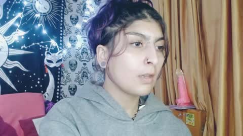    --  -- help me reach 100 hands up  online show from February 2025 03:32:02 AM