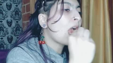    --  -- help me reach 100 hands up  online show from February 2025 07:02:02 AM