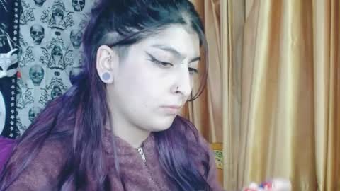    --  -- help me reach 100 hands up  online show from February 2025 08:52:02 AM