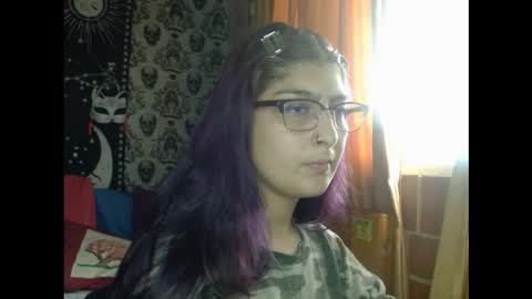    --  -- help me reach 100 hands up  online show from October 2025 07:09:02 PM