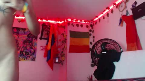 Snapshot of dakkohott chatting on January 2026 07:28:02 PM Dakko online show from January 2026 07:28:02 PM