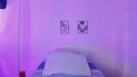 Snapshot of dakostelee1_ chatting on February 2026 01:01:02 PM dakostelee1_ online show from February 2026 01:01:02 PM