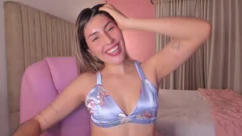 Helloo HAPPY NEW YEAR  Ill be back soon   online show from October 2025 02:45:01 AM