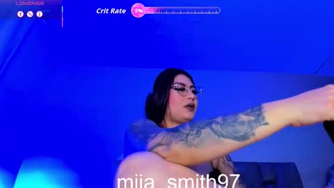 mia online show from September 2025 11:16:02 PM