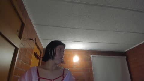 Snapshot of dakotaa_aa chatting on December 2024 10:39:01 PM The girl of your dreams o online show from December 2024 10:39:01 PM