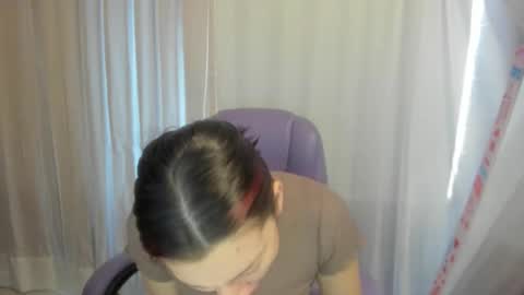 Snapshot of dakotaa_aa chatting on October 2025 03:51:02 PM The girl of your dreams o online show from October 2025 03:51:02 PM
