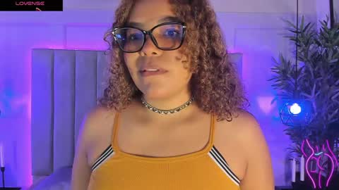  Danna  online show from May 2026 12:00:01 PM