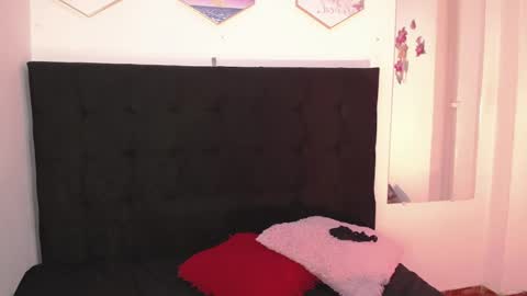 Daakota  online show from March 2026 12:10:02 PM