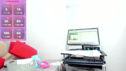 Snapshot of dalia_2 chatting on December 2024 12:21:02 AM Ren online show from December 2024 12:21:02 AM