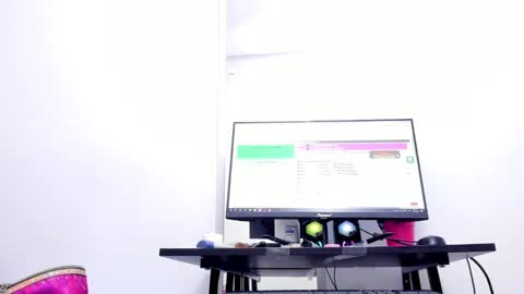 Snapshot of dalia_2 chatting on January 2025 03:12:02 AM Ren online show from January 2025 03:12:02 AM