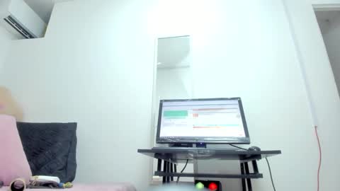 Snapshot of dalia_2 chatting on February 2025 10:55:01 PM Ren online show from February 2025 10:55:01 PM