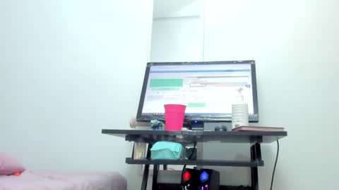 Snapshot of dalia_2 chatting on February 2025 04:57:02 AM Ren online show from February 2025 04:57:02 AM