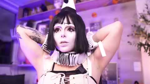 Dalia Morgan online show from November 2025 10:53:02 PM