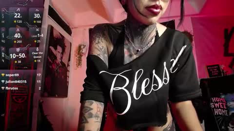 dalia_vorhees online show from November 2025 02:00:01 AM