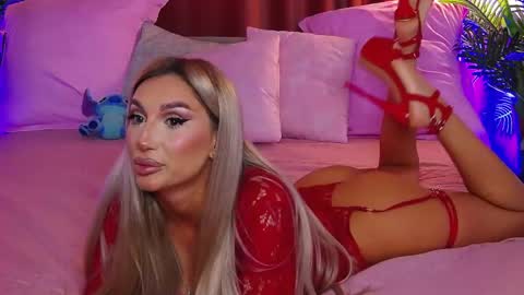 DalidaSelena online show from May 2026 04:01:02 PM