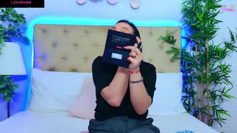 daliyaa_ online show from March 2026 01:06:02 PM