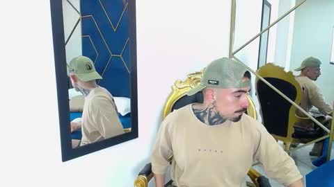 Dallas whitee online show from February 2026 12:06:01 PM